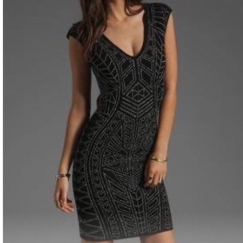RVN Abstract Jacquard Mini Dress Black Silver Metallic V-Neck Bodycon Small - Picture 2 of 11